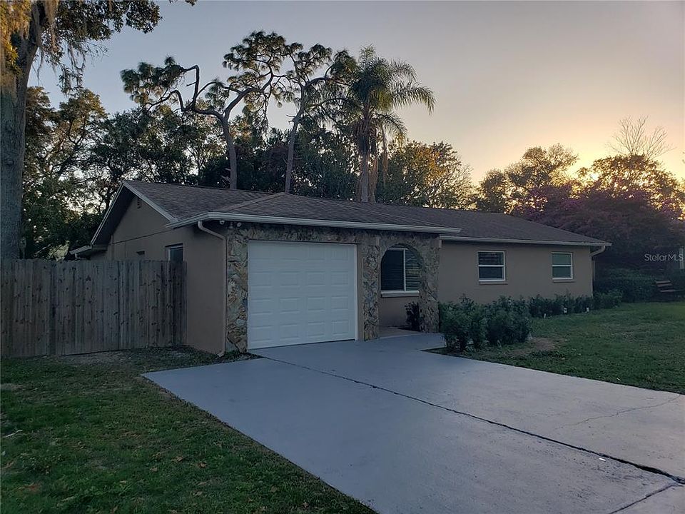 1st image of 1319 GULFVIEW WOODS LANE