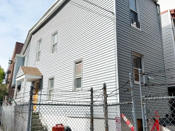 2249 Bassford Avenue image 4 of 11