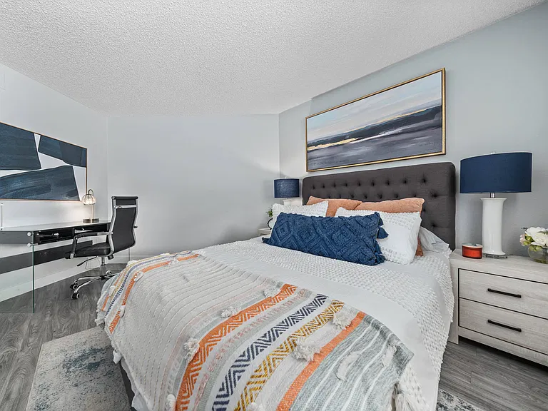 Cantala Apartments — Photo 7
