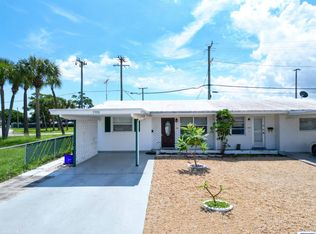 1300 Alho Dr, Lantana, FL 33462