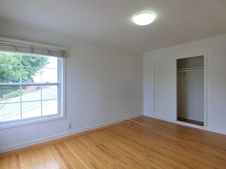 339 Paramount Dr — Photo 14