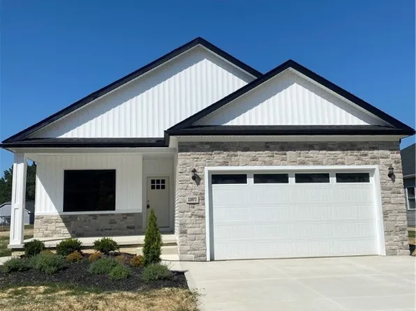 1167 Fox Run, Grafton, OH 44044