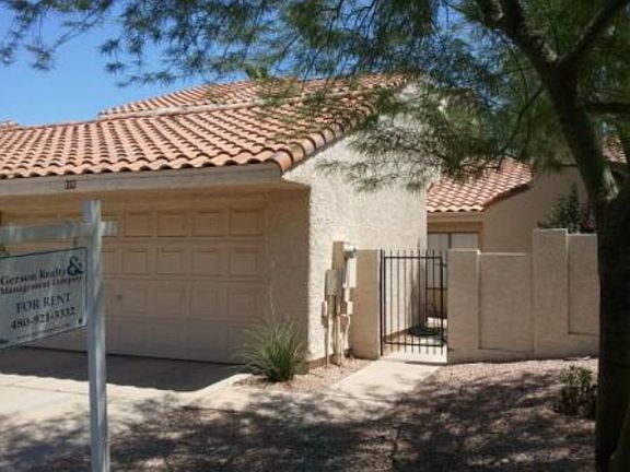 5th image of 329 E Lilac Dr