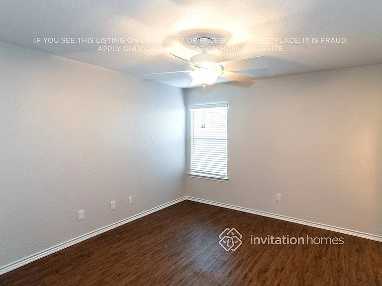 2815 Arabian Ln — Photo 9
