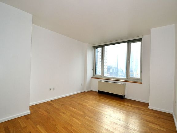 3rd image of 635 W 42nd St APT 29J
