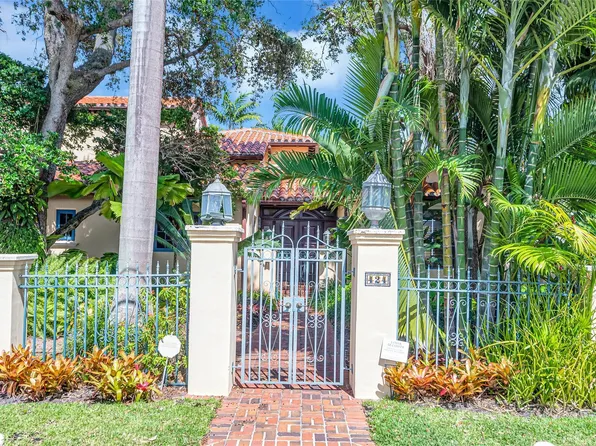 424 Royal Plaza Drive, Fort Lauderdale, FL 33301