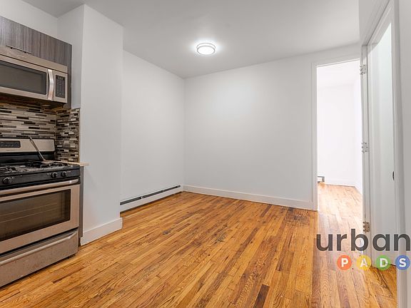 2nd image of 802 Evergreen Ave #1