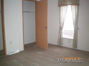4th image of 450 Susan Dr