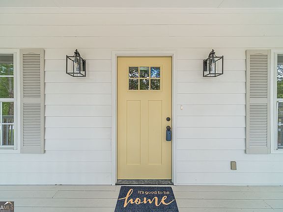 2nd image of 3430 Briscoe Dr