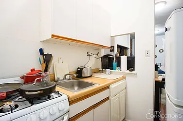 Rented by City Connections Realty