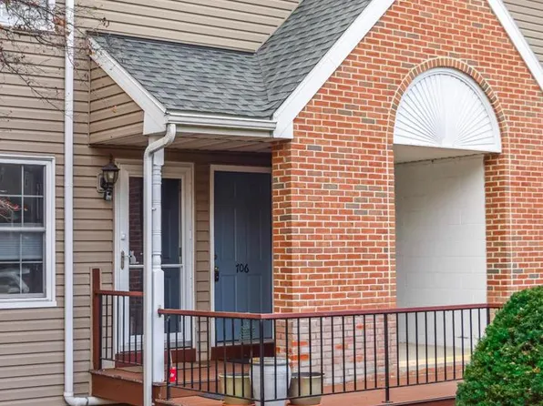 706 Christopher Dr, Wyomissing, PA 19610