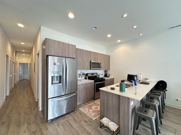 4110 N Narragansett Ave #L00M