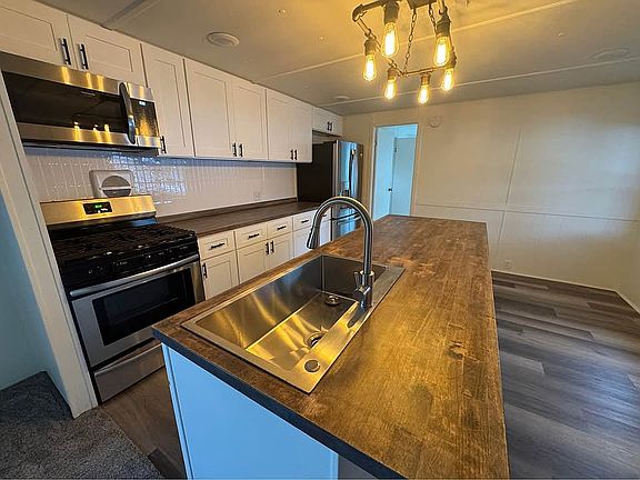 5th image of 159 Parkbrook St SE