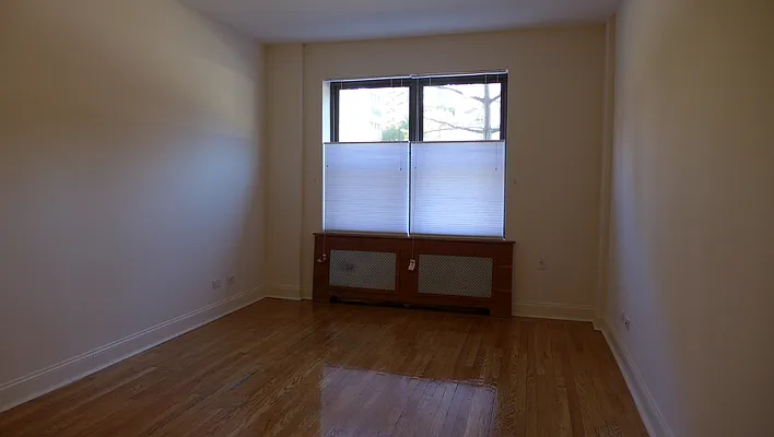 Rented by Metropolitan Equities | media 15