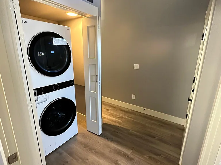 912 Citadel Dr — Photo 47