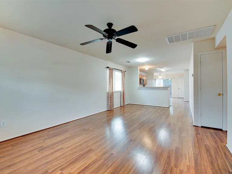 6129 Lone Prairie Way — Photo 3