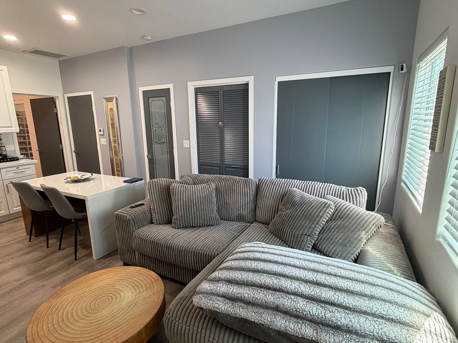 1 bed, 650 sqft, $2,500 — Photo 4