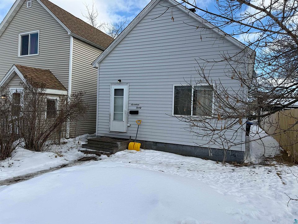 1st image of 1720 Iowa Ave