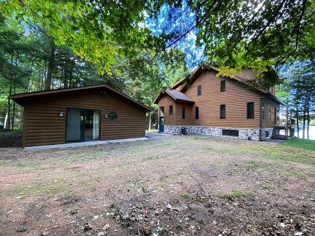 2nd image of 3092 W Duck Lake Rd