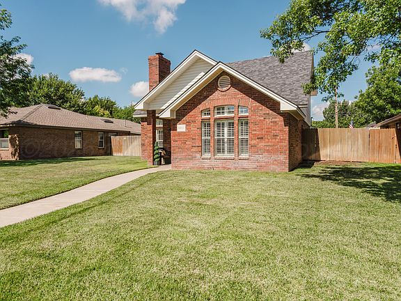 3rd image of 6813 Michelle Dr