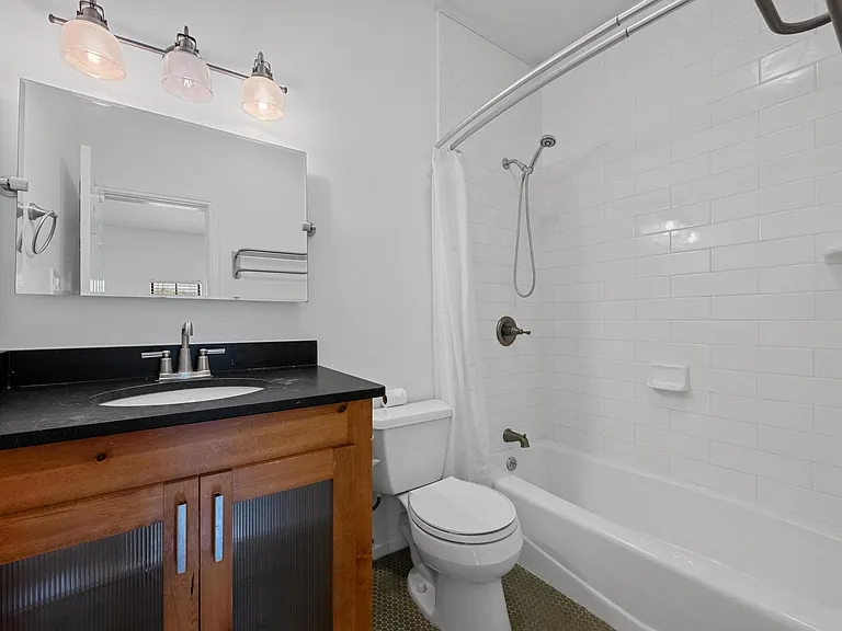 4401 Speedway St #114 — Photo 18