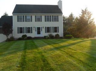 18 Williamine Dr, Newton, NH 03858