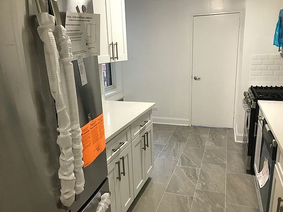 5th image of 14205 Roosevelt Ave APT 323