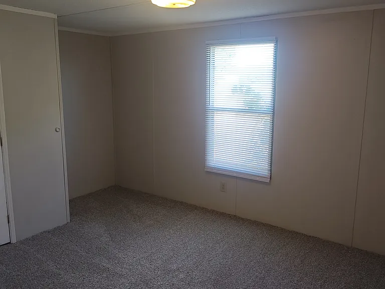 612 W Main St #16 — Photo 12