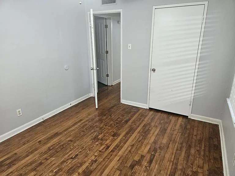 3931 Dexter Ave — Photo 18