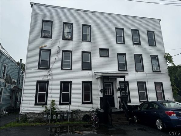 657 Olive St #2