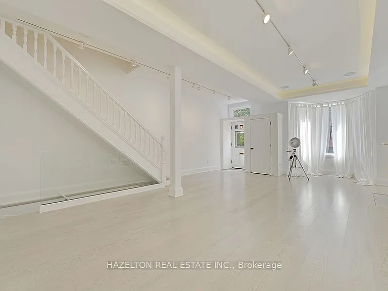 12 Webster Ave — Photo 6