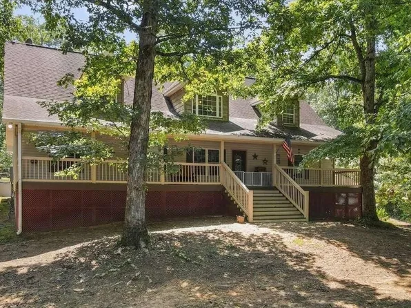 600 Smith Fork Dr, Demorest, GA 30535