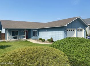 706 N Tumac Dr, Yakima, WA 98901