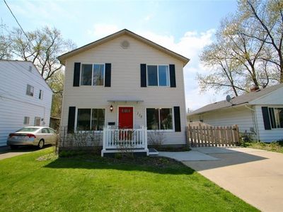 118 Courtland Blvd, Eastlake, OH, 44095