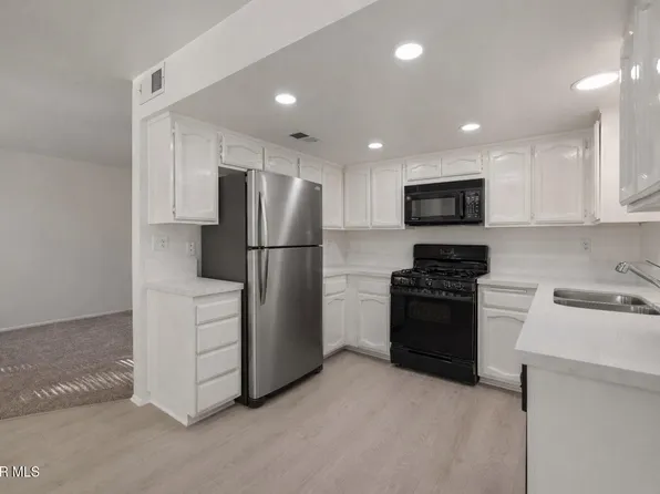 1834 E Avenue J2 #3, Lancaster, CA 93535