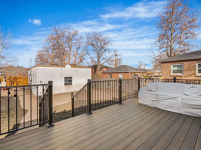 4535 Vallejo St — Photo 35