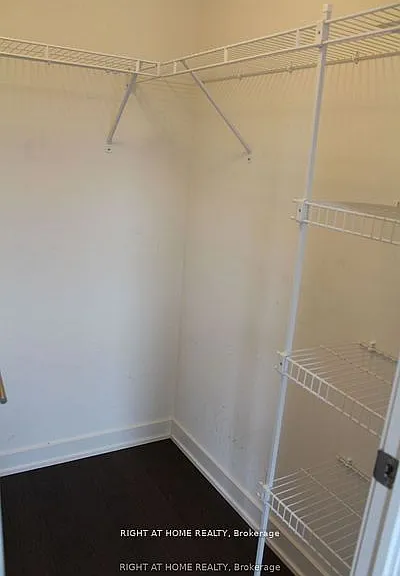 106 Dovercourt Rd #418 — Photo 7