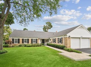 1043 Old Elm Ln, Glencoe, IL 60022