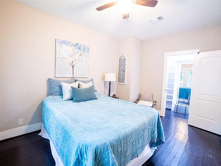 420 N Live Oak St — Photo 18