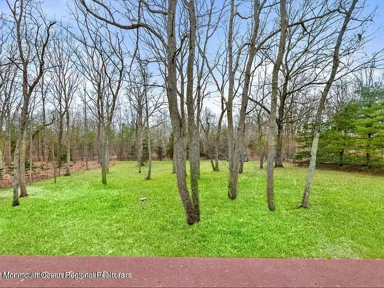 502 Cobain Rd — Photo 11