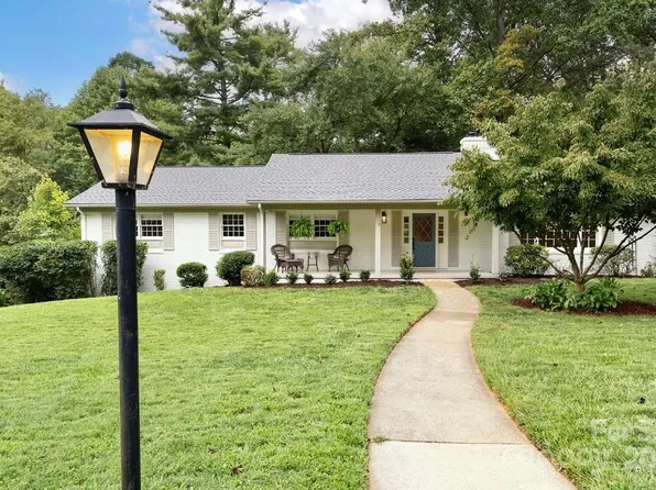 22 Pheasant Dr, Asheville, NC 28803