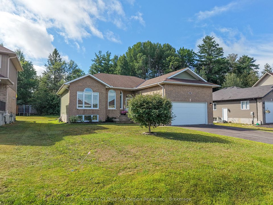 1st image of 24 Osprey Cres
