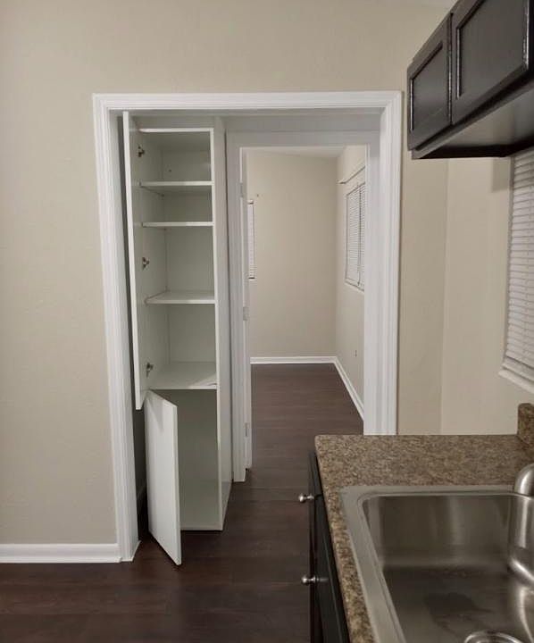 1st image of 1 Newton St