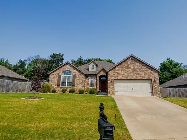 2110 Quinlan Ave, Lowell, AR 72745