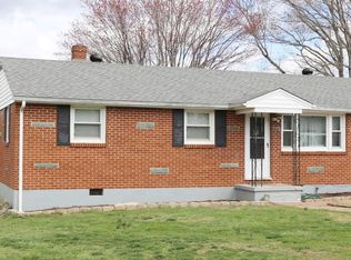 2961 Grit Rd, Hurt, VA 24563