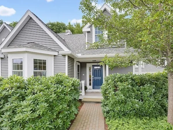 6 Highcroft Way, Hopkinton, MA 01748