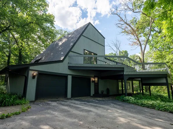 1725 Old Oak COURT, Brookfield, WI 53005