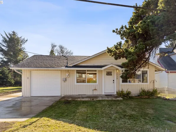 1732 NW 34th St, Lincoln City, OR 97367
