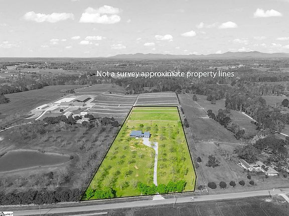 4th image of 1480 Airport Rd