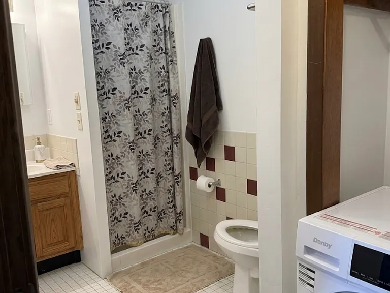 320 7th Ave E #3 — Photo 6